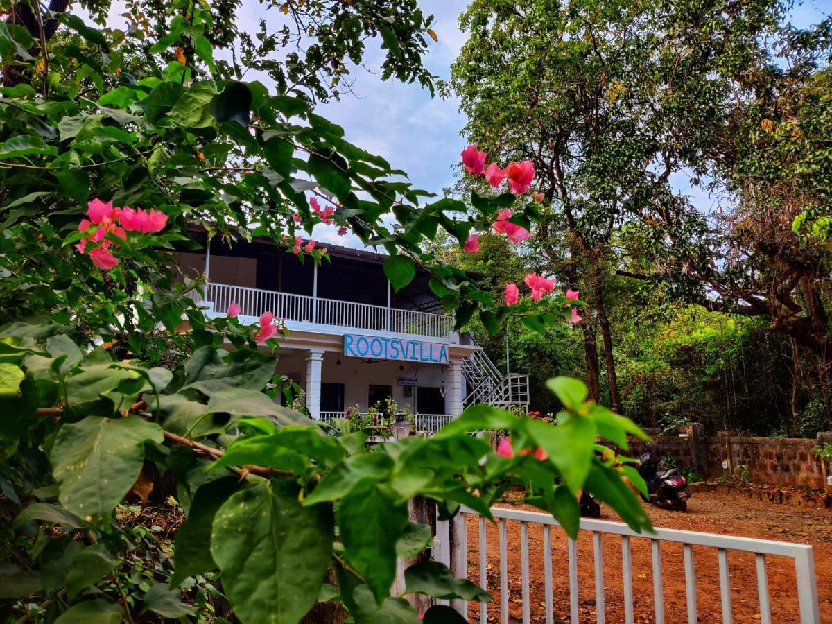 Rootsvilla Vagator - Longstays, Coworking Backpacker'S Hostel ภายนอก รูปภาพ