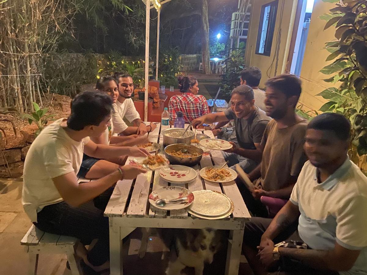 Rootsvilla Vagator - Longstays, Coworking Backpacker'S Hostel ภายนอก รูปภาพ