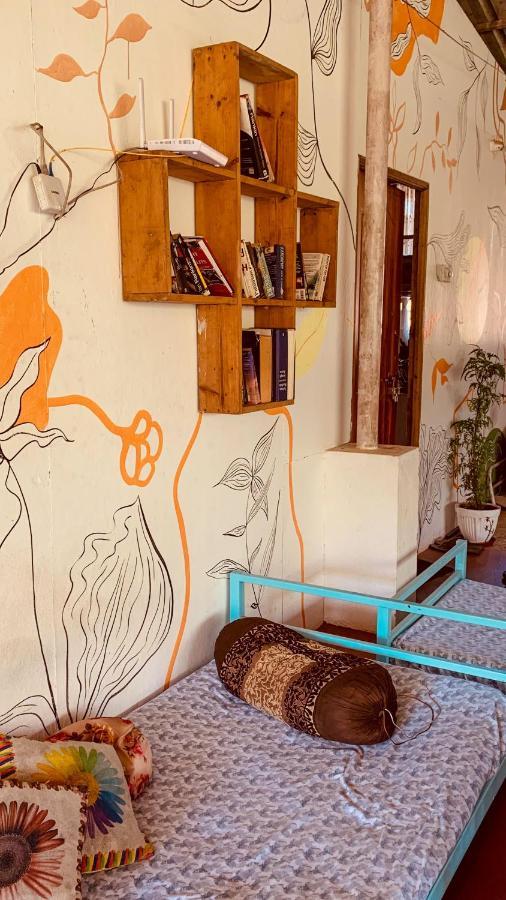 Rootsvilla Vagator - Longstays, Coworking Backpacker'S Hostel ภายนอก รูปภาพ