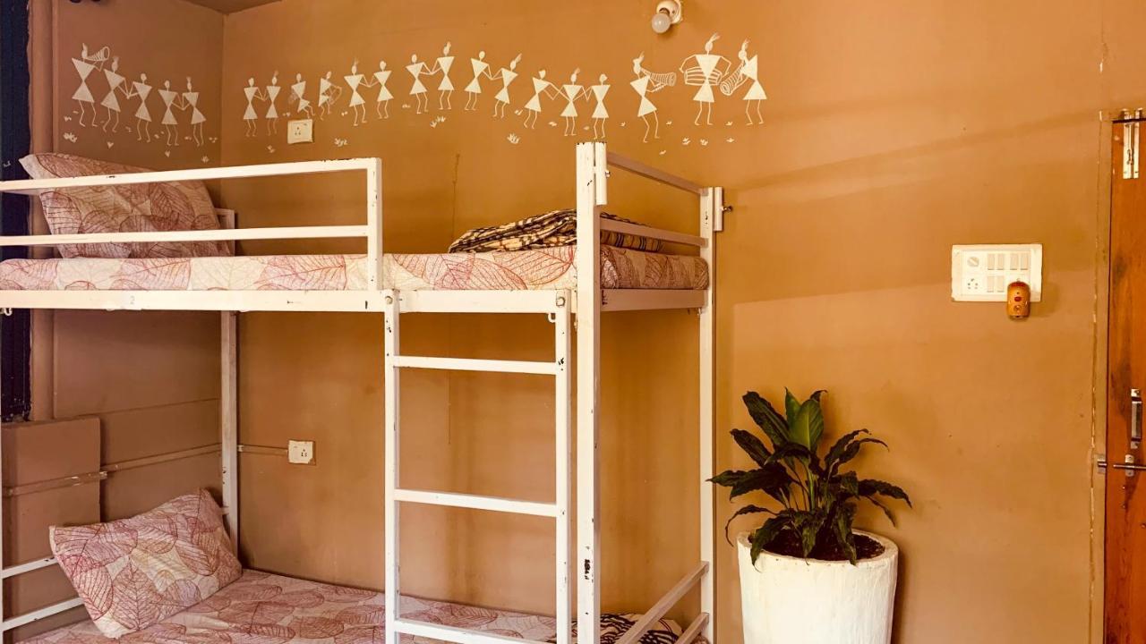 Rootsvilla Vagator - Longstays, Coworking Backpacker'S Hostel ภายนอก รูปภาพ